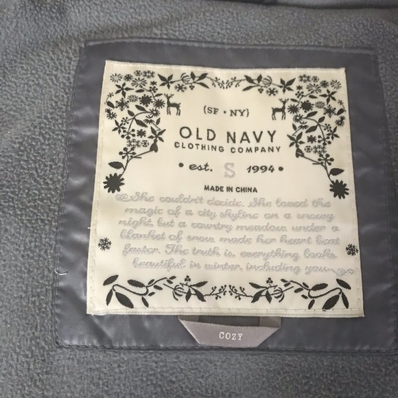 Old Navy Cozy Fleece-lined Grey Puffer - Picture 3 of 9